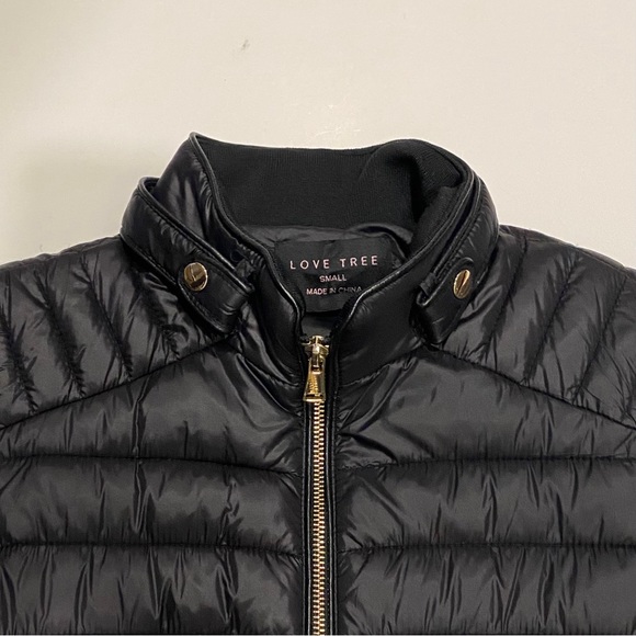 LOVE TREE Black Quilted Vest With Gold Zipper - Picture 3 of 12